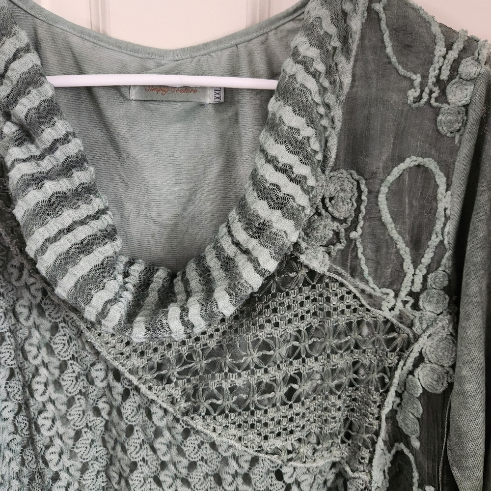 Textured Tunic - Picture 4 of 6